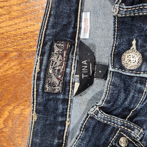 Girl's Silver Jean Short - Size 8 - Picture 4 of 4